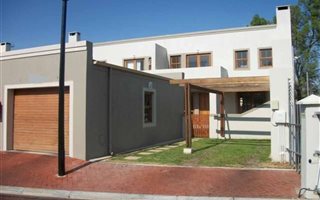 2 Bedroom Townhouse in Wellington Central
