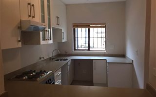 2 Bedroom Flat in Craighall Park