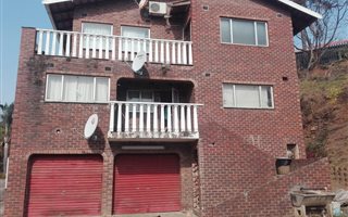 4 Bedroom House in Sea Cow Lake