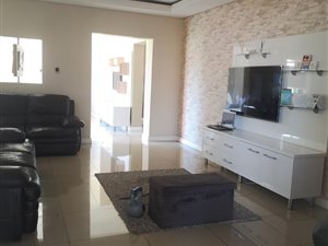 3 Bed Apartment in Sydenham