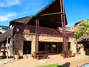 1 Bed Apartment in Pineslopes
