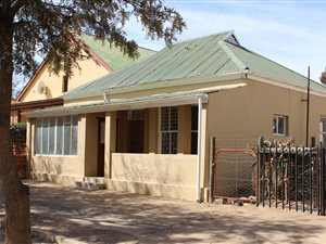 2 Bed House in Willowmore