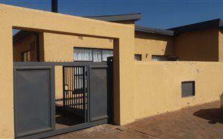 3 Bedroom House in Kwa Thema