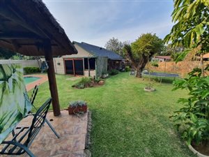 4 Bed House in Weavind Park