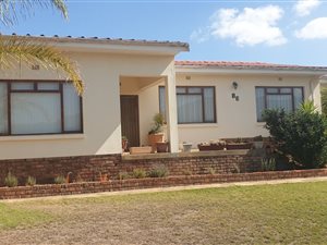 3 Bed House in Bonnievale