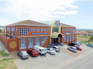 1219 m² Office Space in Sanctor