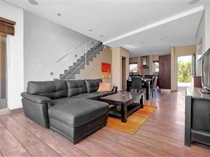 2 Bed Townhouse in Melrose North