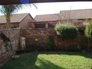 2 Bed Simplex in Monument Park