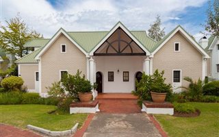4 Bedroom House in Fancourt
