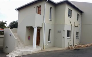 1 Bedroom Townhouse in Winchester Hills