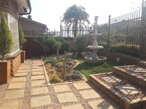 4 Bedroom House in Laudium