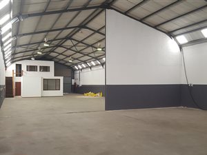 581 m² Industrial space in Kuilsriver