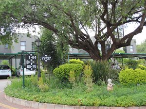 2 Bed Apartment in Marais Steyn Park