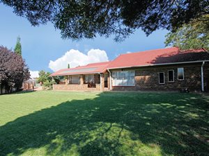 3 Bed House in Dunnottar