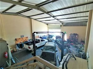 200 m² Industrial space in Umhlali