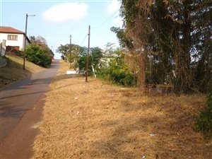 1051 m² Land available in Park Hill