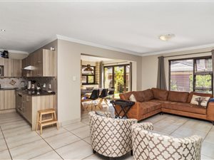 3 Bed Townhouse in Candlewoods Estate