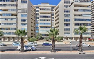 2 Bedroom Apartment in Three Anchor Bay