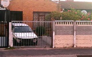 1 Bedroom House in Steenberg