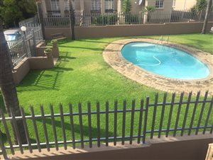 1 Bed Townhouse in Edenglen