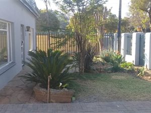 4 Bed House in Parktown Estate