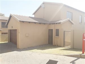 3 Bed Townhouse in Kaalfontein