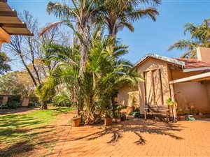 5 Bed House in Hennopspark