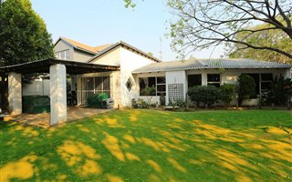 3 Bedroom House in Bromhof