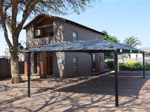 135 m² Commercial space in Clubview