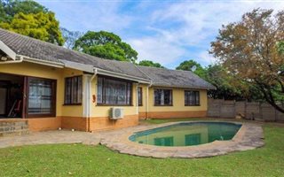 4 Bedroom House in Farningham Ridge