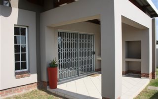 3 Bedroom Townhouse in Waterval East