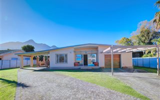 3 Bedroom House in Bodorp