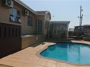 4 Bed House in Stanger Manor