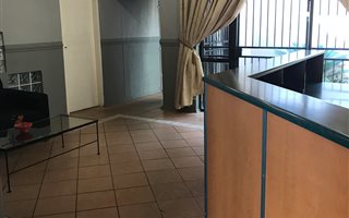 100 m² Office Space in Florida Park