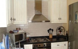 2 Bedroom Apartment in Vredehoek