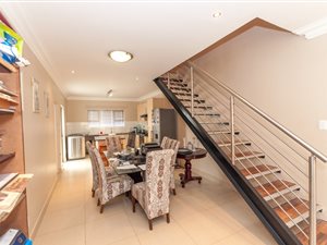 3 Bed Duplex in Lilyvale