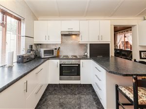 3 Bed House in Southfield