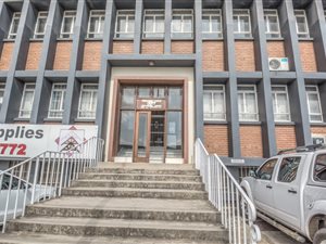 3236 m² Commercial space in Sidwell