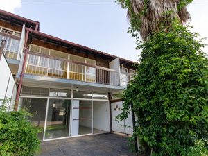3 Bed Townhouse in Lynnwood Ridge