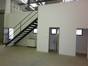 200 m² Industrial space in Park Rynie