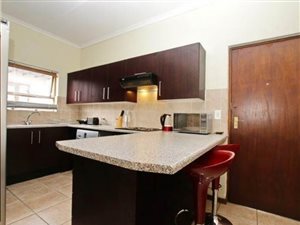 2 Bed Townhouse in Paulshof