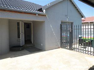 3 Bed House in Hurlyvale