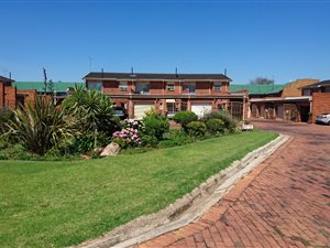 3 Bed Duplex in Rynfield