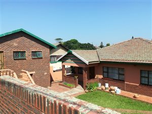 3 Bed House in Clare Estate