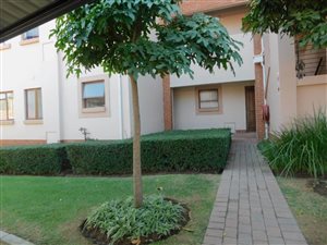 2 Bed Apartment in Paulshof