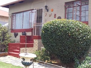 3 Bed House in South Hills