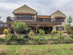 3 Bed House in Ebotse Estate