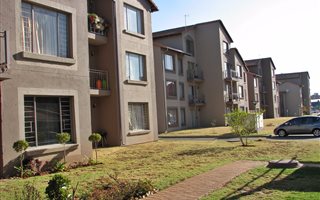 2 Bedroom Apartment in Kleinfontein