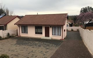 3 Bedroom Simplex in Bramley View