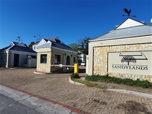 2 Bed Apartment in Silver Oaks